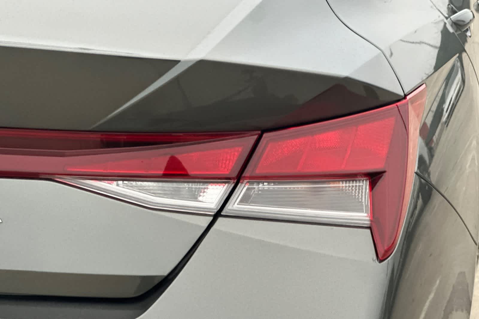 Thumbnail: 2024 Hyundai Elantra - 31