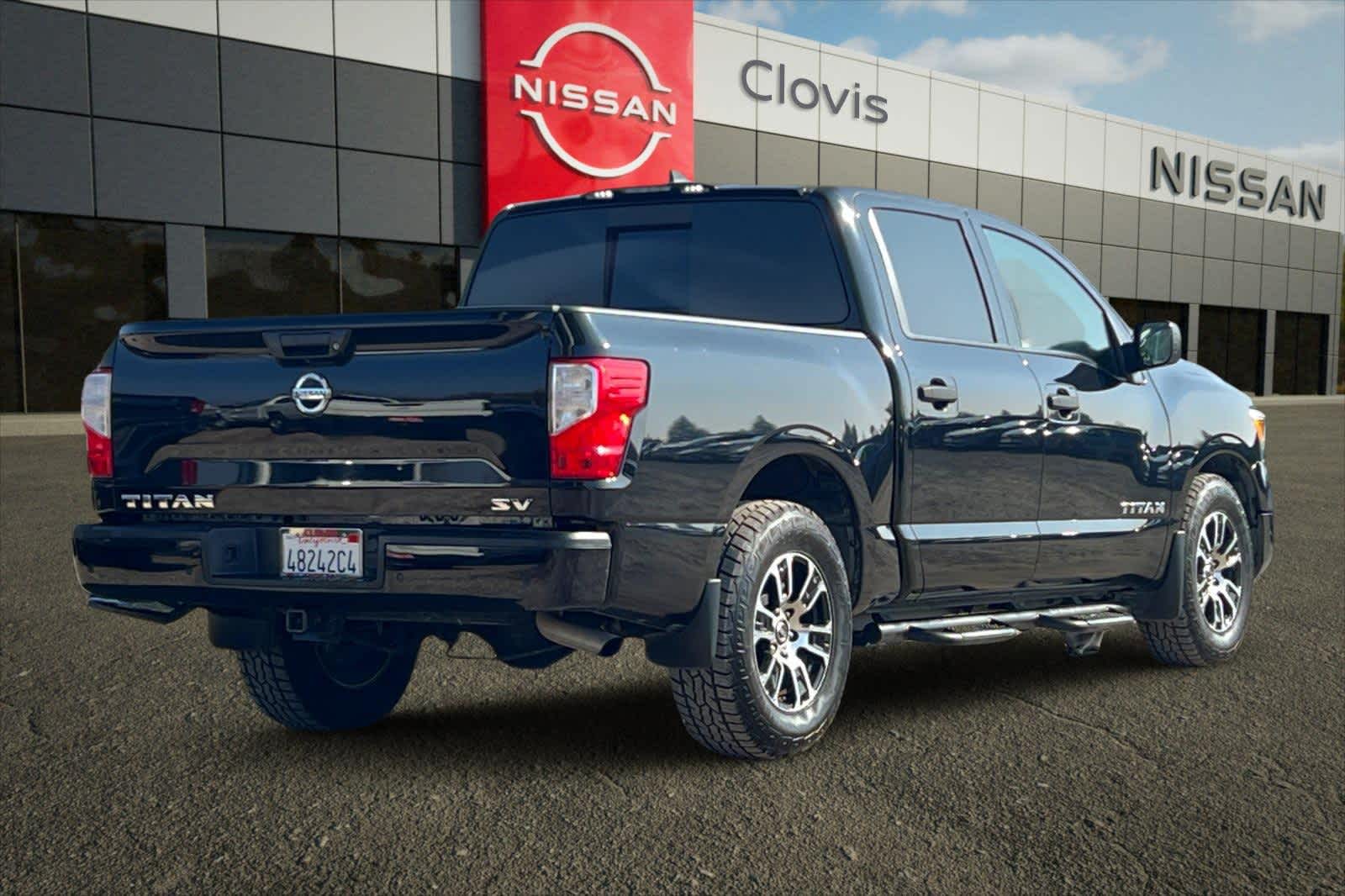 Thumbnail: 2022 Nissan Titan - 3