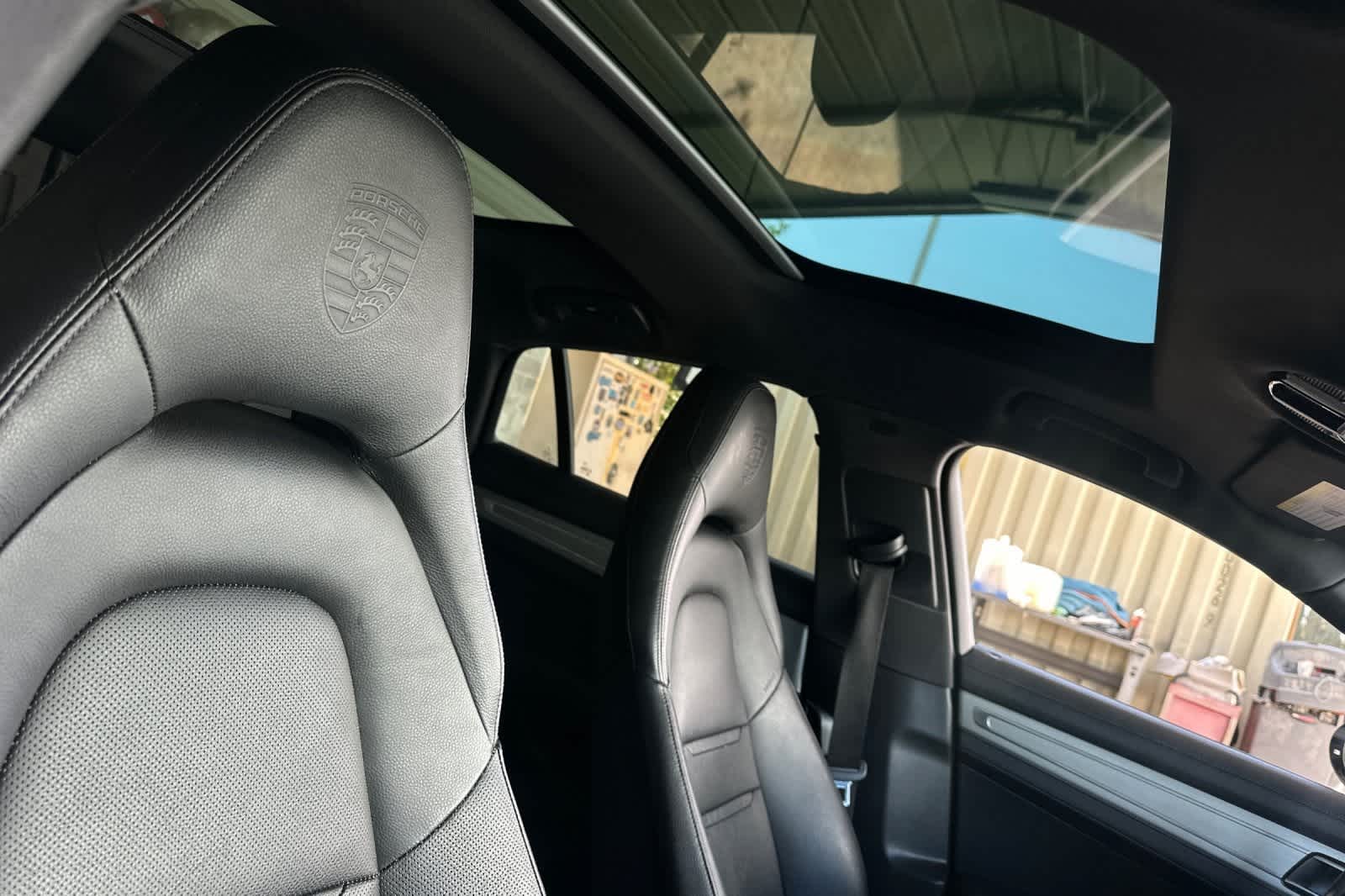Thumbnail: 2018 Porsche Panamera - 19