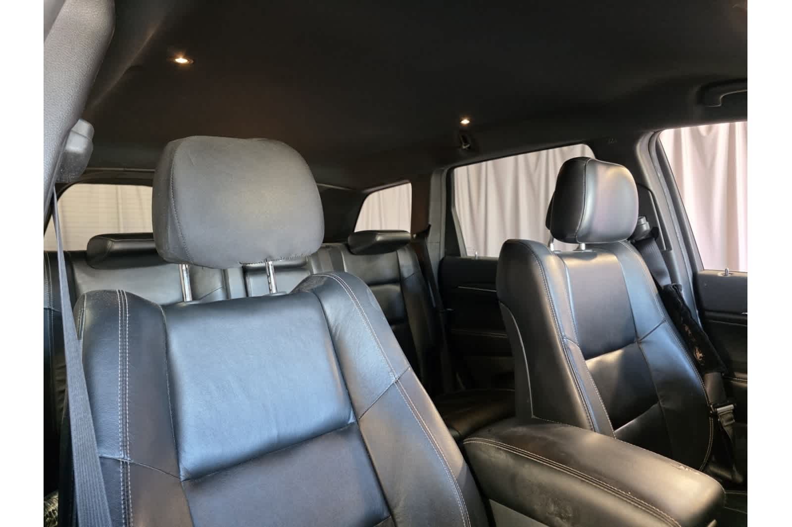 Thumbnail: 2017 Jeep Grand Cherokee - 12