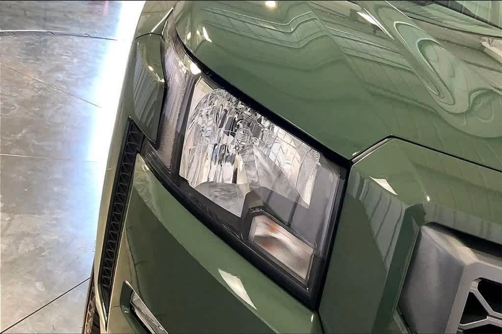 Thumbnail: 2024 Nissan Frontier - 27