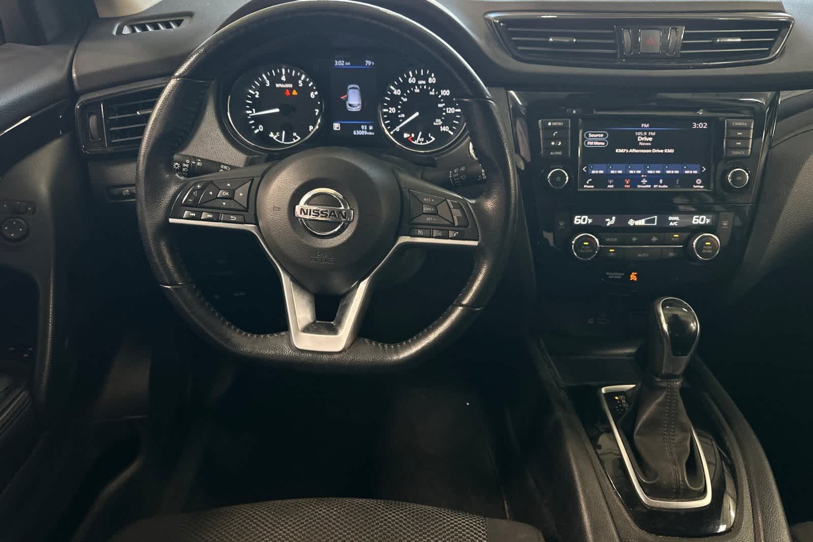 Thumbnail: 2021 Nissan Rogue Sport - 17