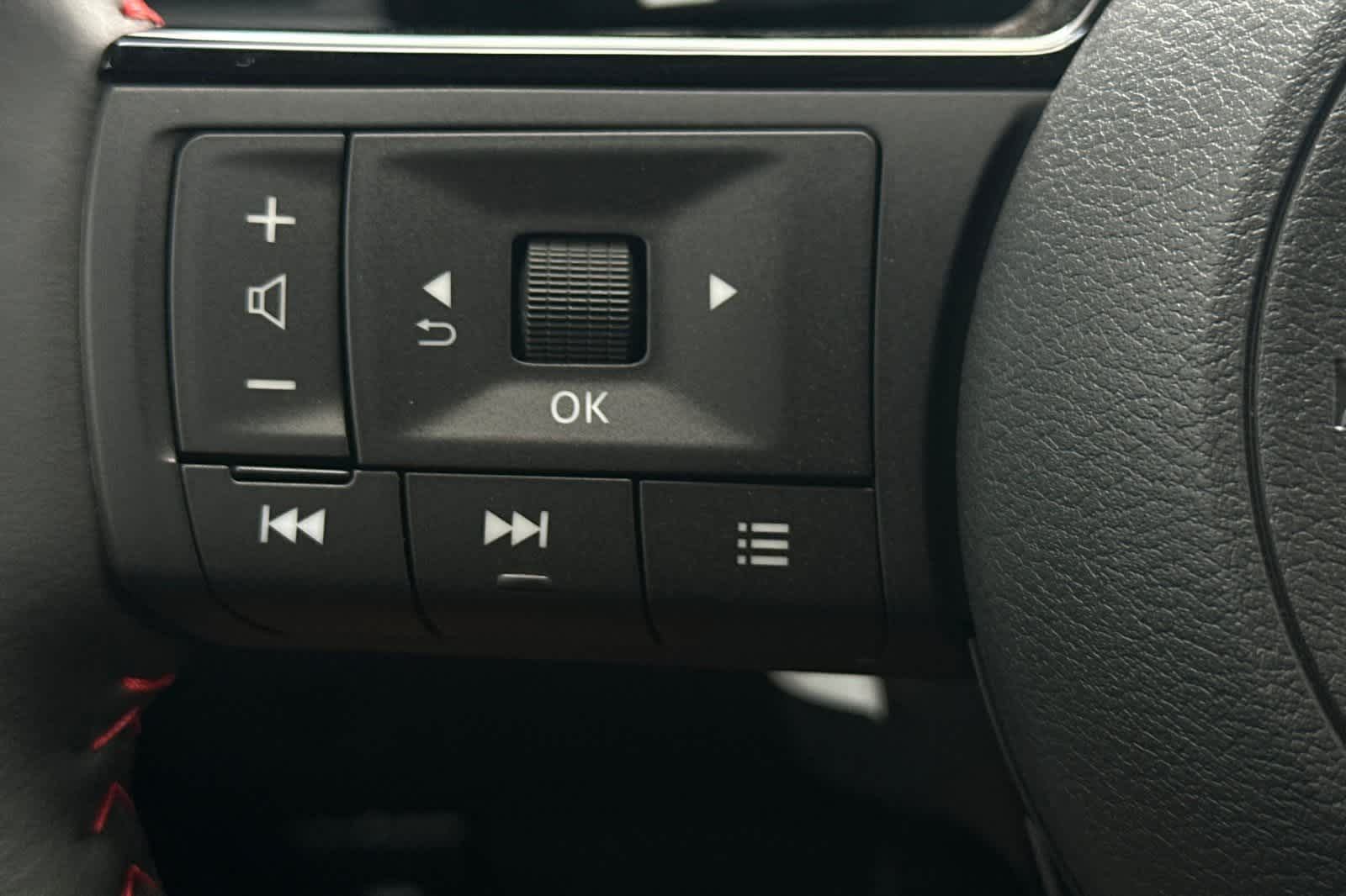 Thumbnail: 2026 Nissan Kicks - 27