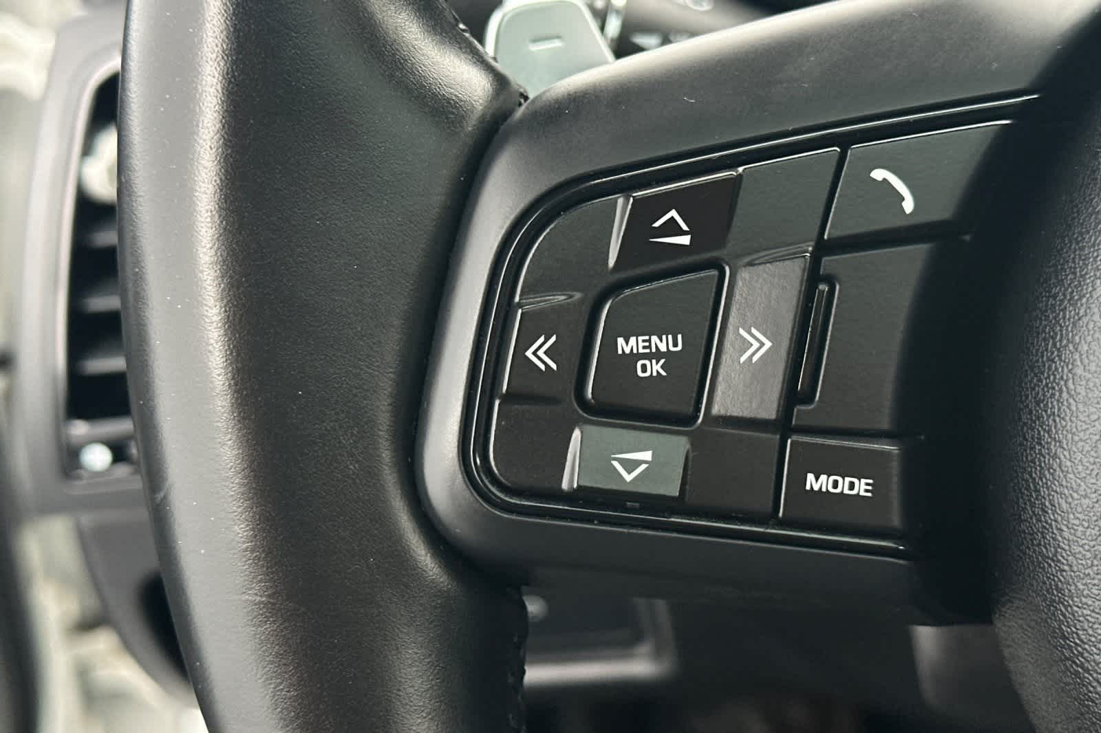 Thumbnail: 2018 Jaguar F-Type - 30