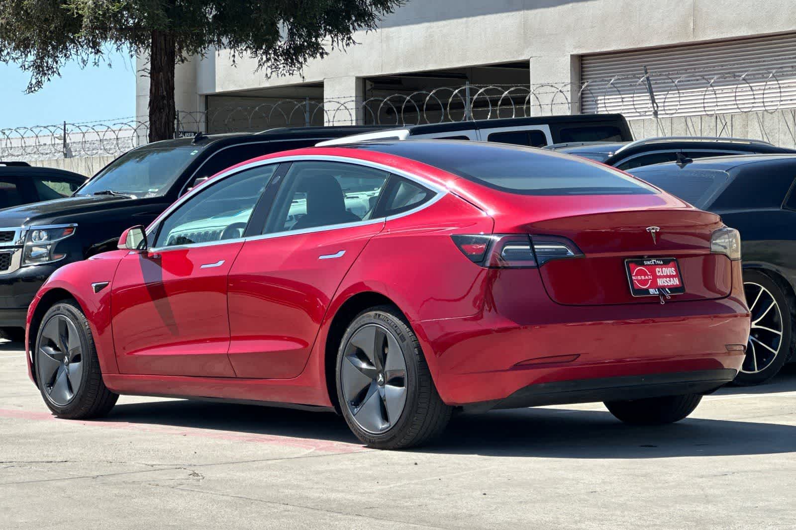 Thumbnail: 2018 Tesla Model 3 - 7