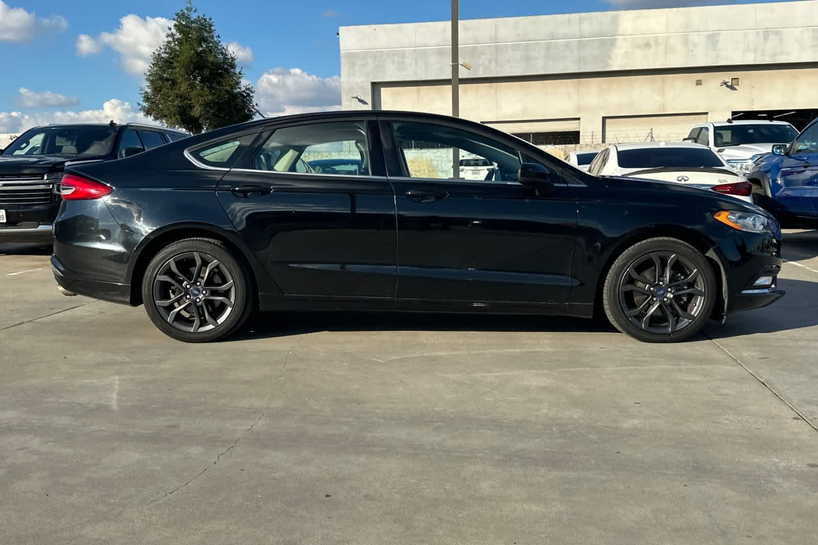 Thumbnail: 2018 Ford Fusion - 9