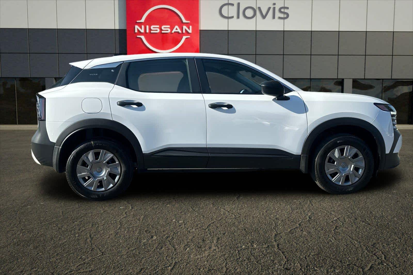 Thumbnail: 2026 Nissan Kicks - 9