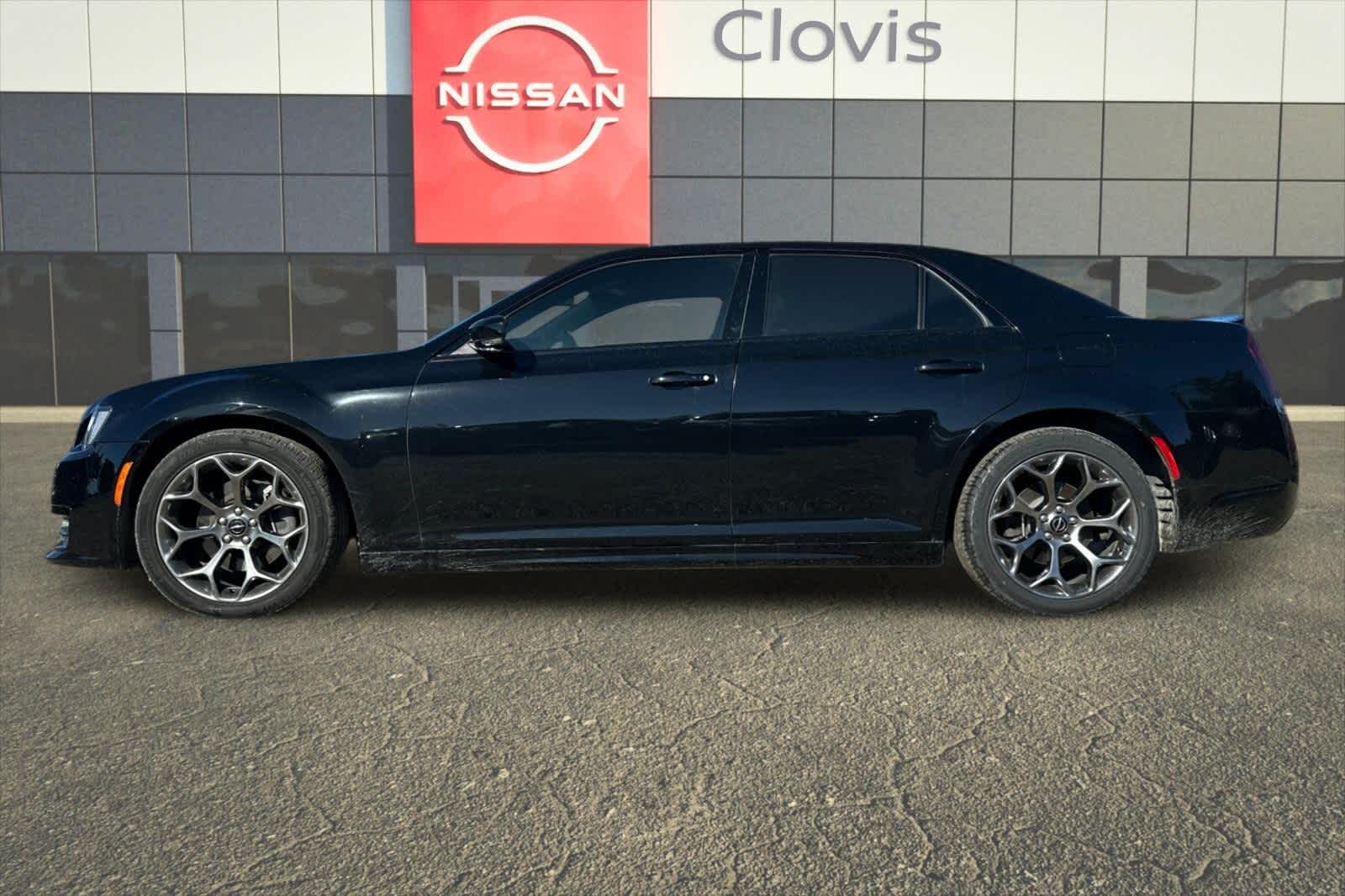 Thumbnail: 2018 Chrysler 300 - 6