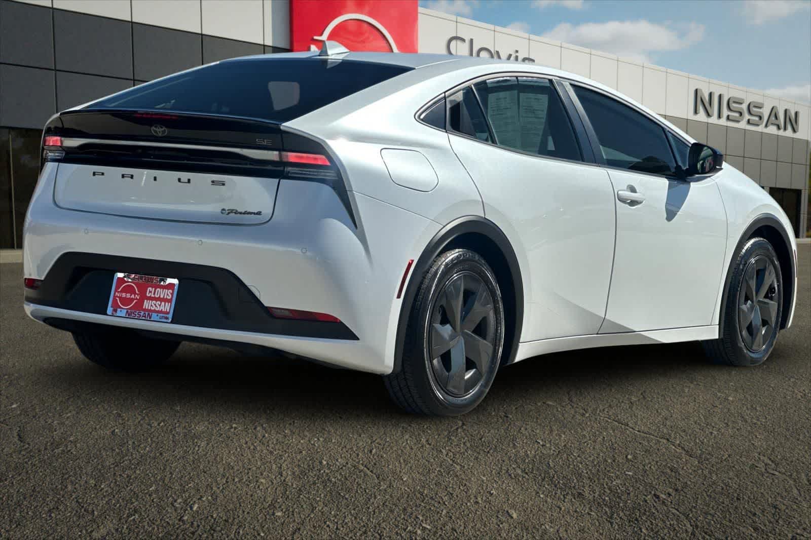 Thumbnail: 2024 Toyota Prius Prime - 3