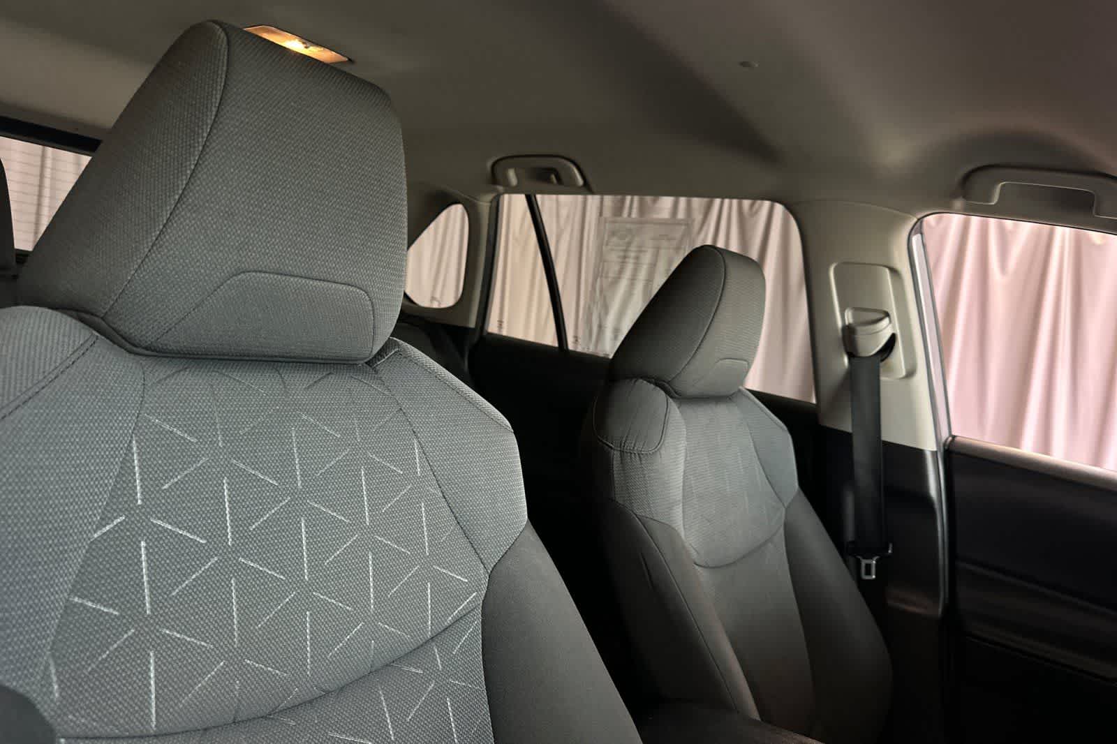 Thumbnail: 2020 Toyota RAV4 - 20