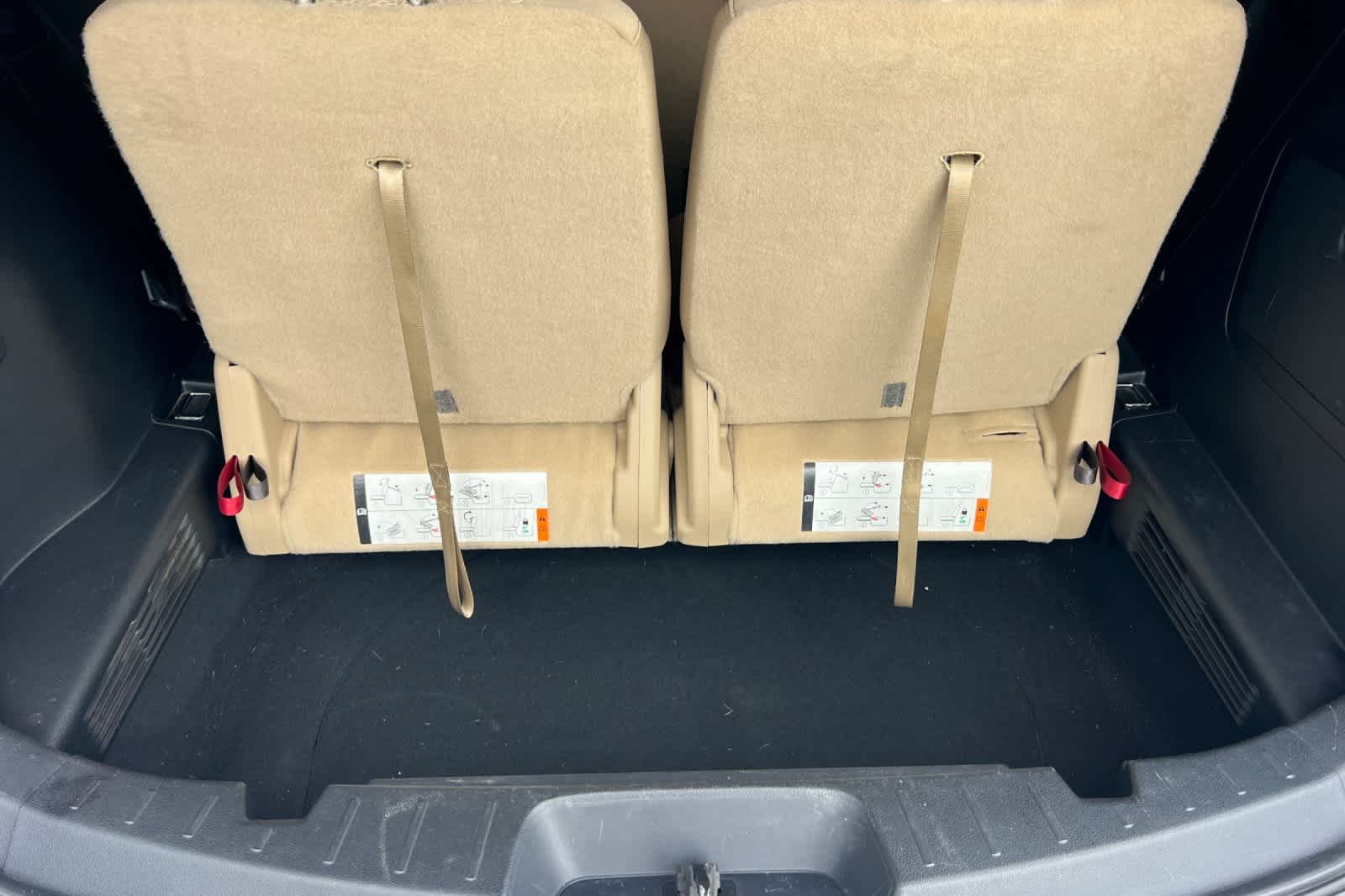 Thumbnail: 2016 Ford Explorer - 17