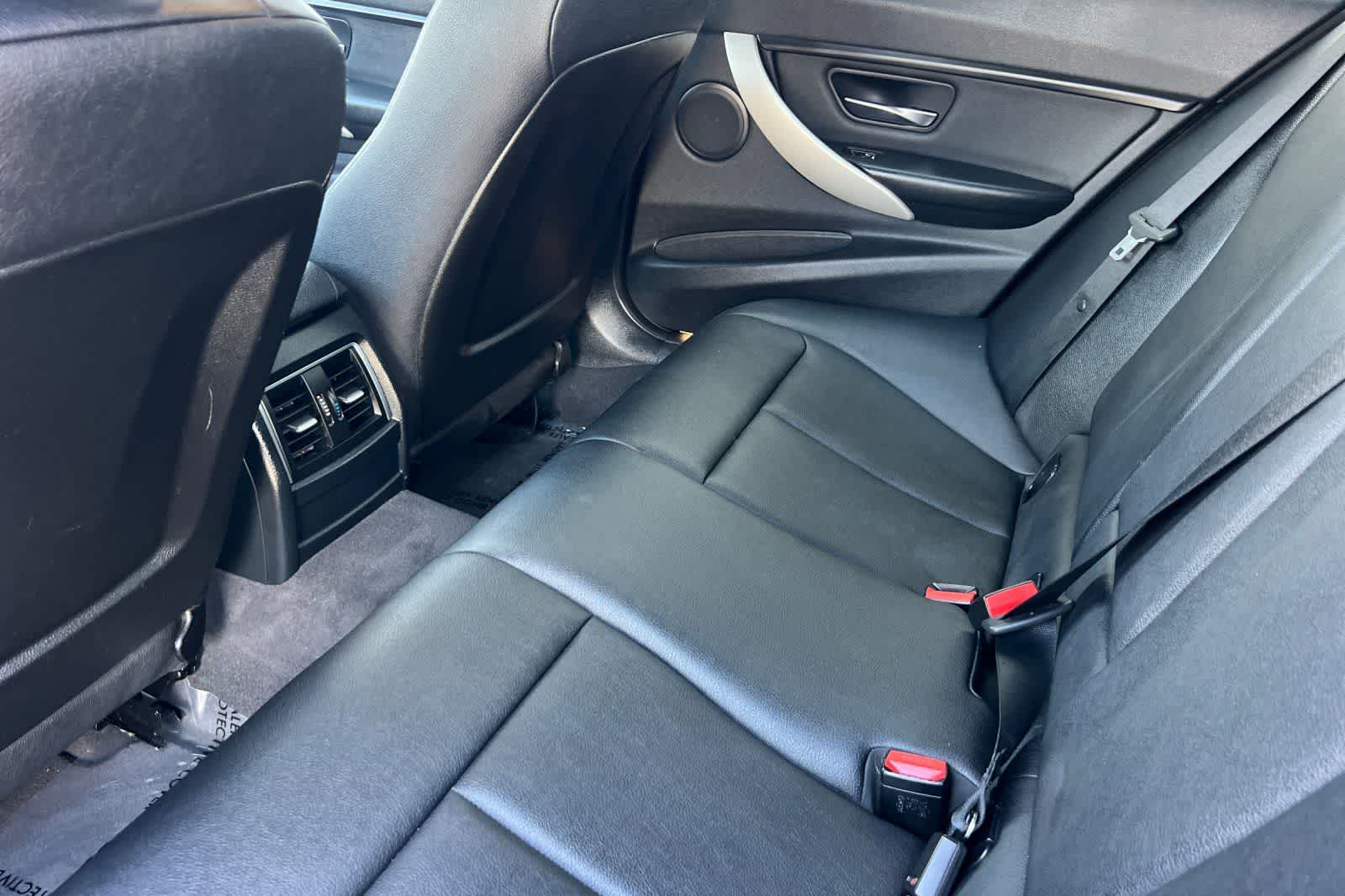 Thumbnail: 2016 BMW 3 Series - 5