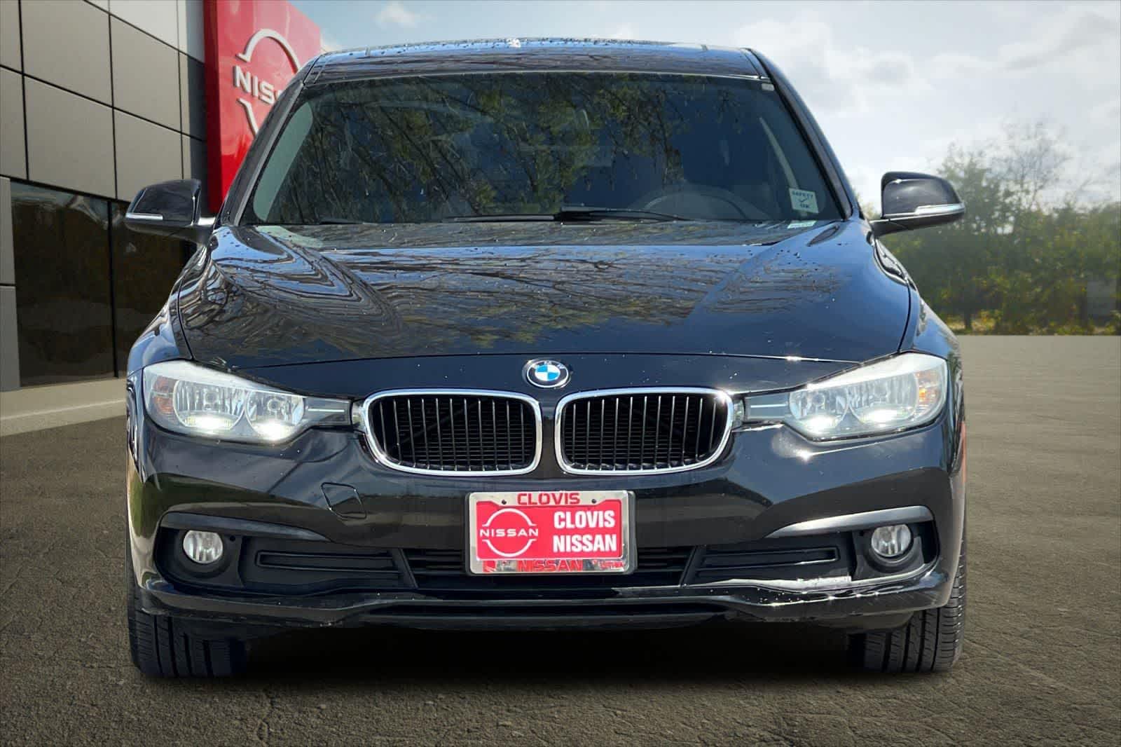 Thumbnail: 2016 BMW 3 Series - 11