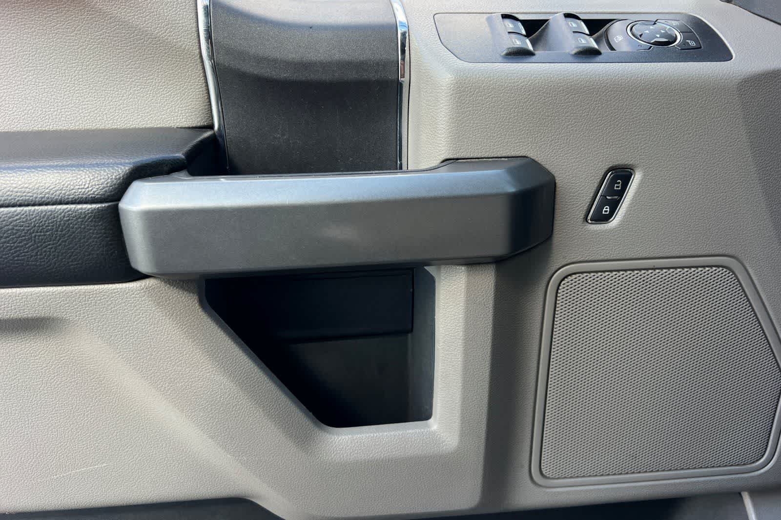 Thumbnail: 2017 Ford F-150 - 15