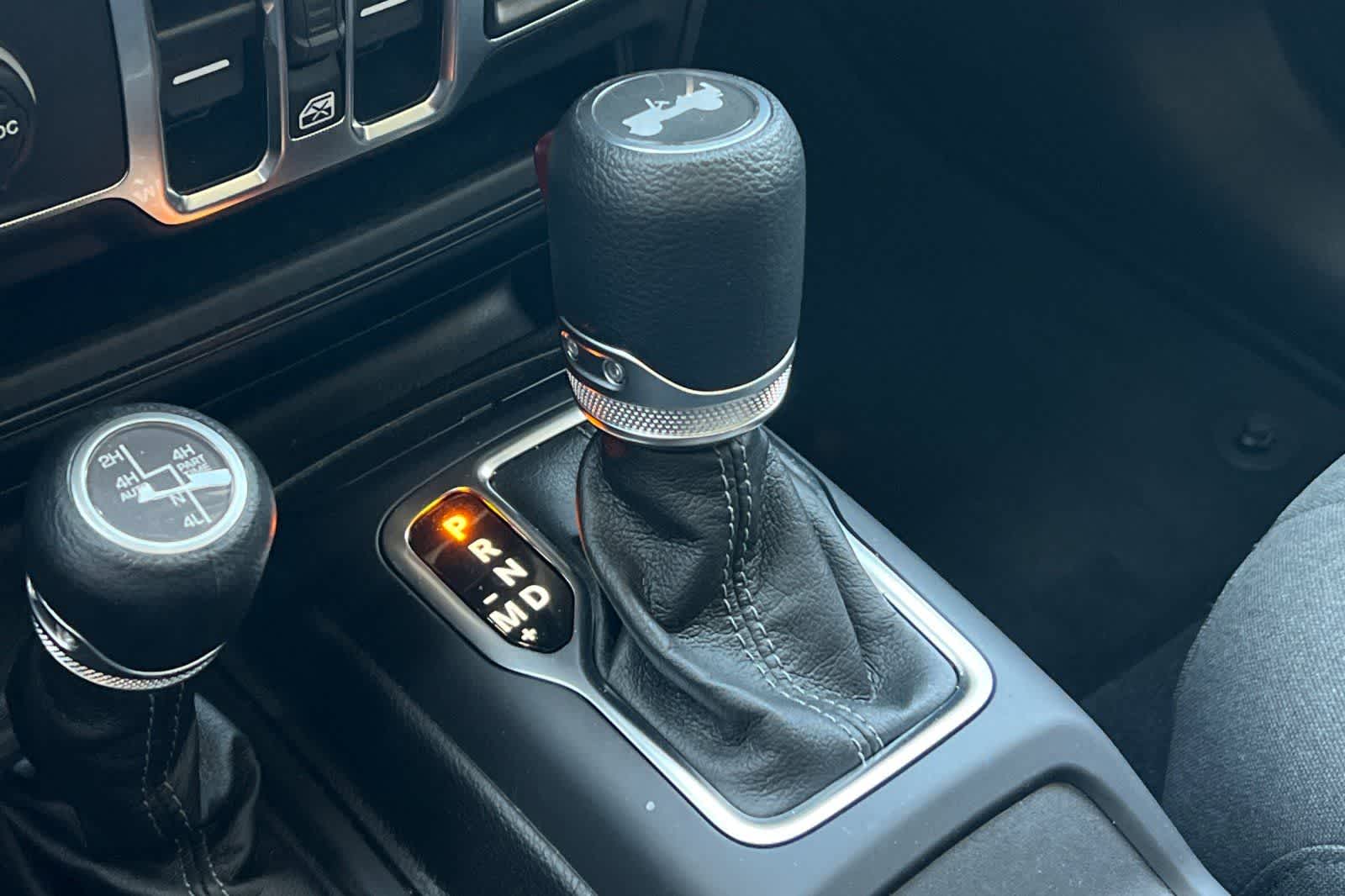 Thumbnail: 2025 Jeep Wrangler - 22