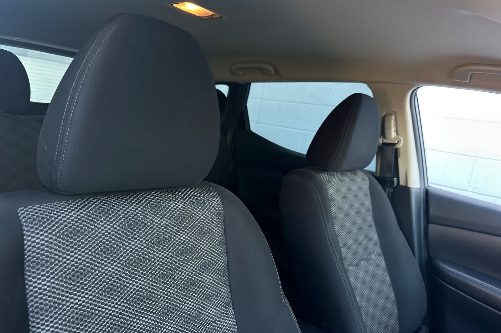 Thumbnail: 2021 Nissan Rogue Sport - 20