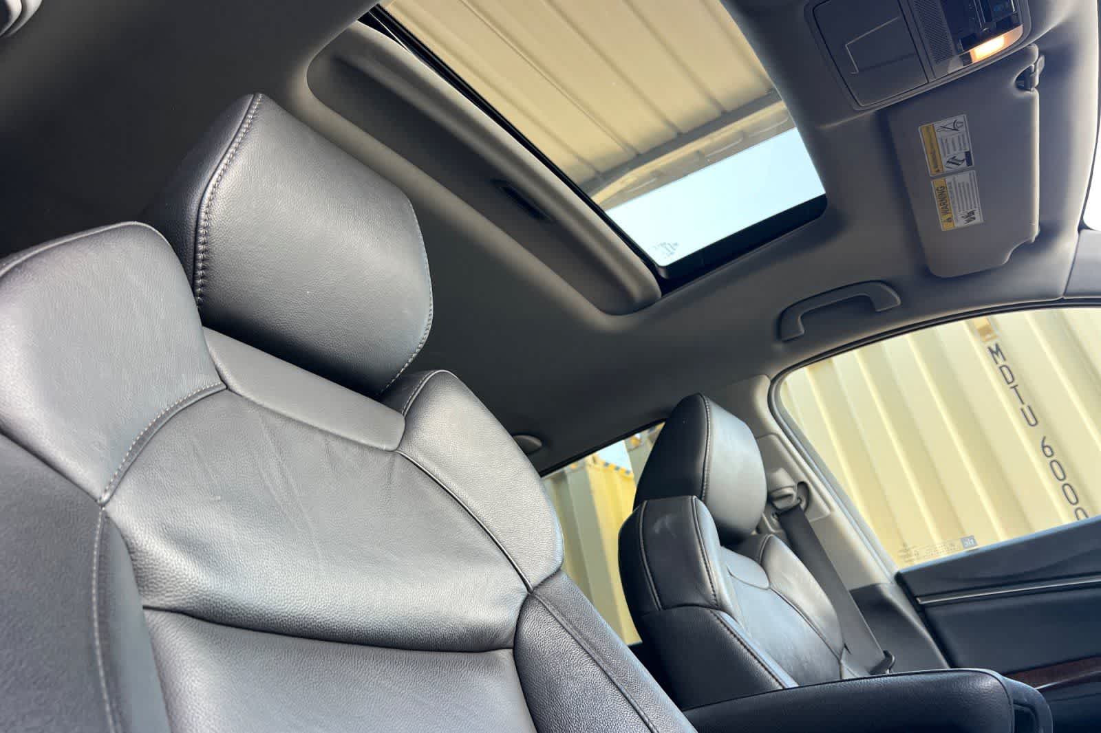 Thumbnail: 2017 Acura MDX - 19