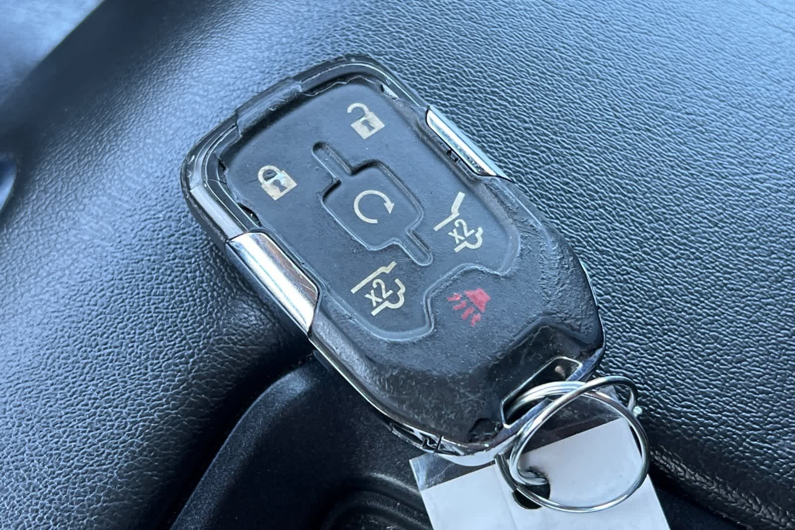 Thumbnail: 2020 Chevrolet Tahoe - 29