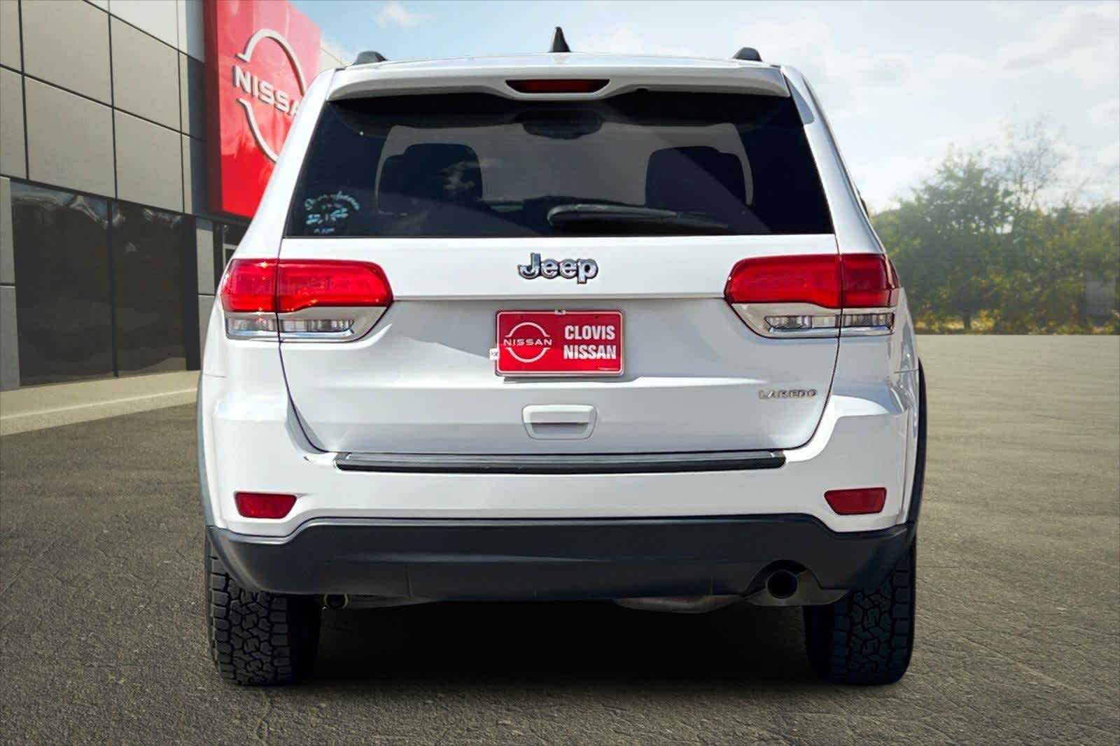 Thumbnail: 2014 Jeep Grand Cherokee - 8