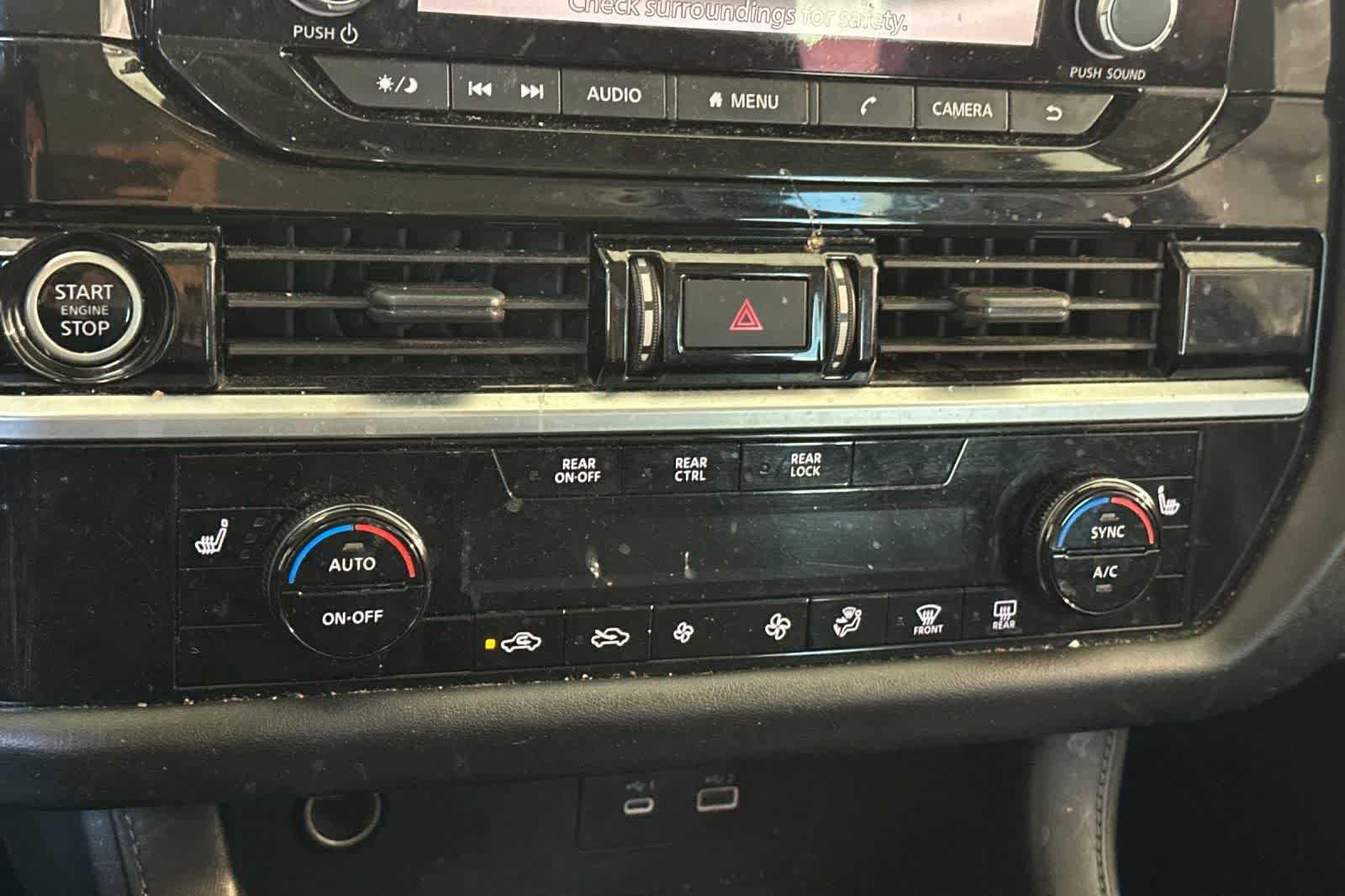 Thumbnail: 2022 Nissan Pathfinder - 22