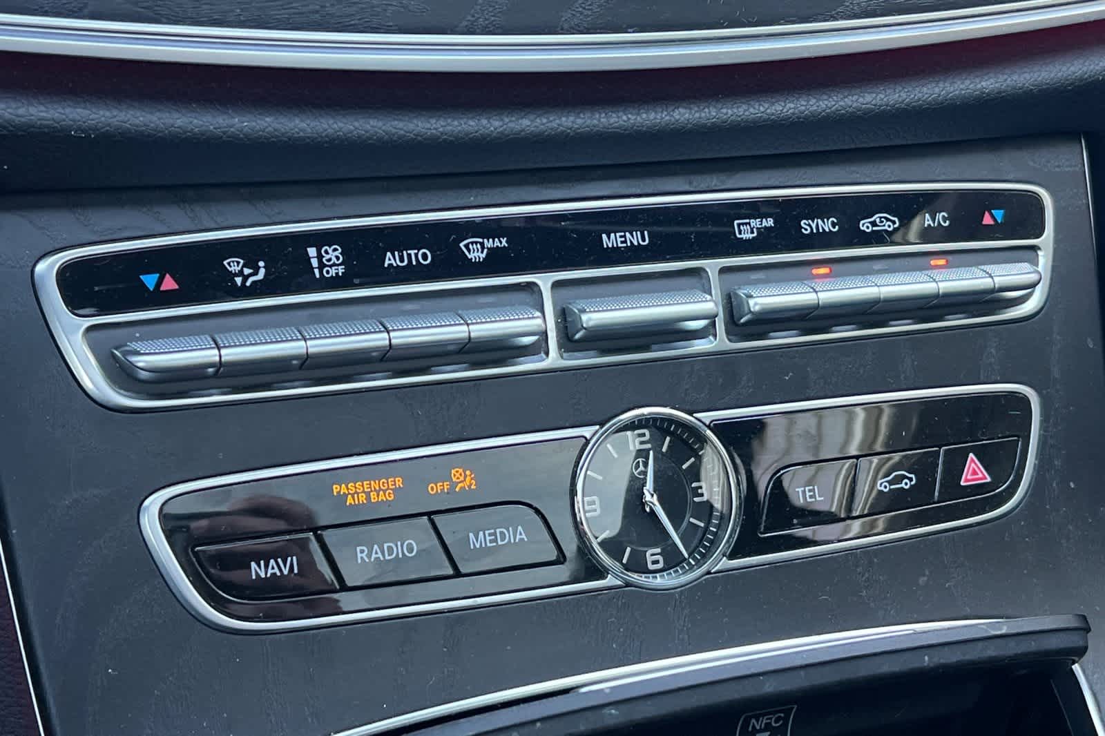 Thumbnail: 2019 Mercedes-Benz E-Class - 21