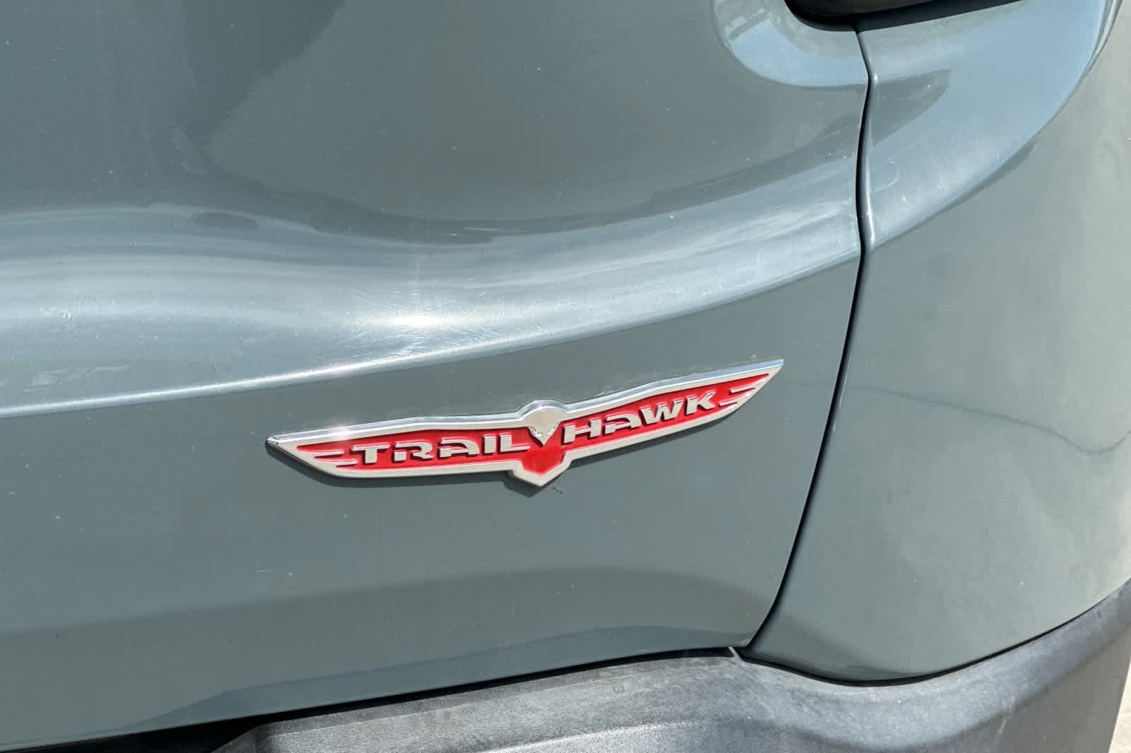 Thumbnail: 2016 Jeep Renegade - 12