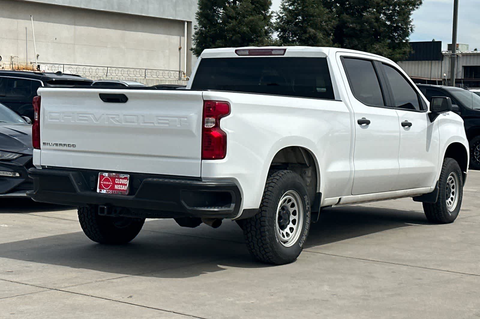 Thumbnail: 2022 Chevrolet Silverado 1500 - 3