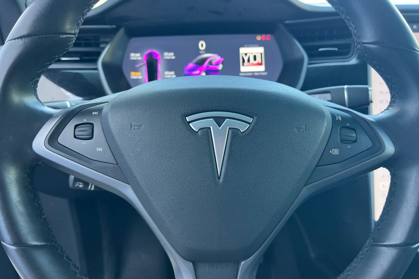 Thumbnail: 2018 Tesla Model X - 26