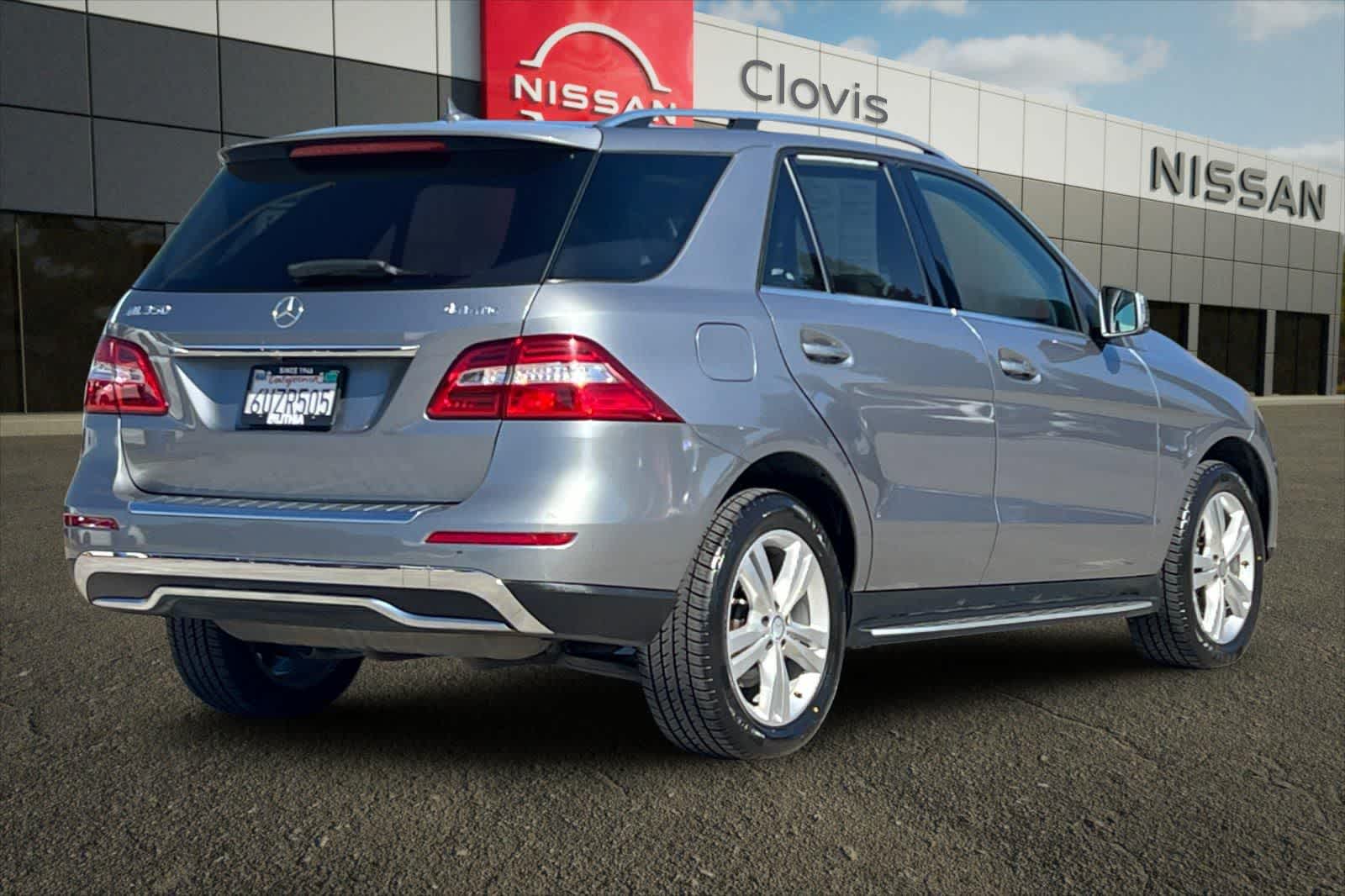 Thumbnail: 2012 Mercedes-Benz M-Class - 3