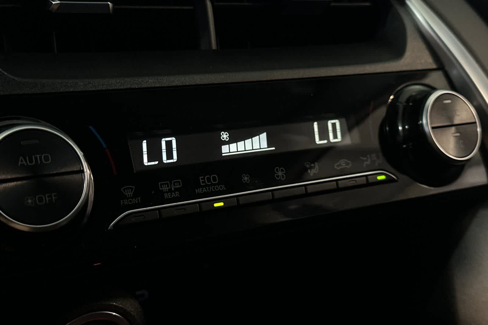 Thumbnail: 2024 Toyota Venza - 22