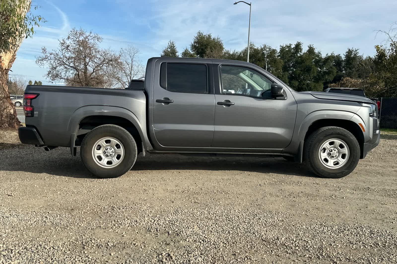 Thumbnail: 2022 Nissan Frontier - 9