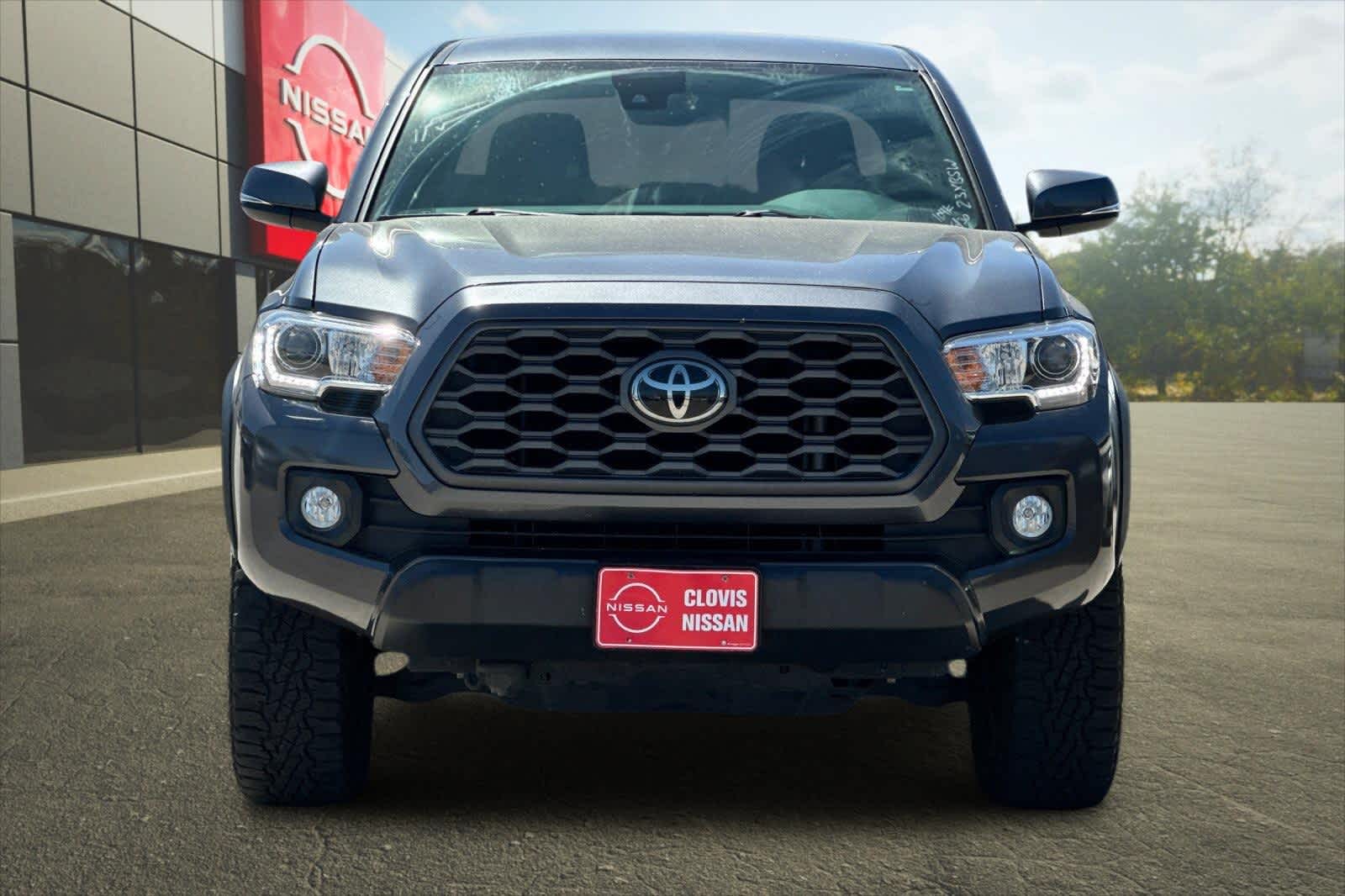 Thumbnail: 2021 Toyota Tacoma - 11