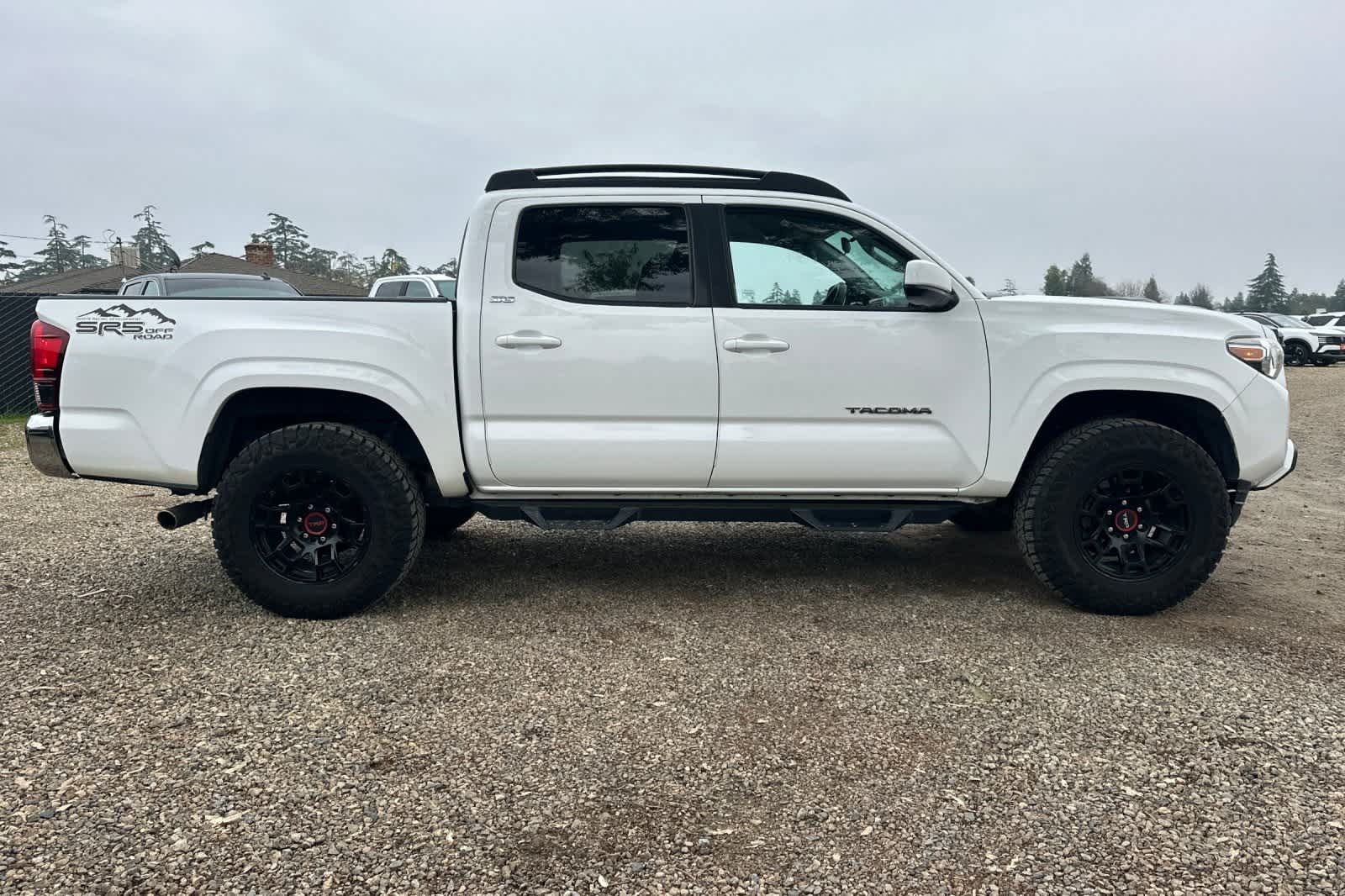 Thumbnail: 2019 Toyota Tacoma - 9
