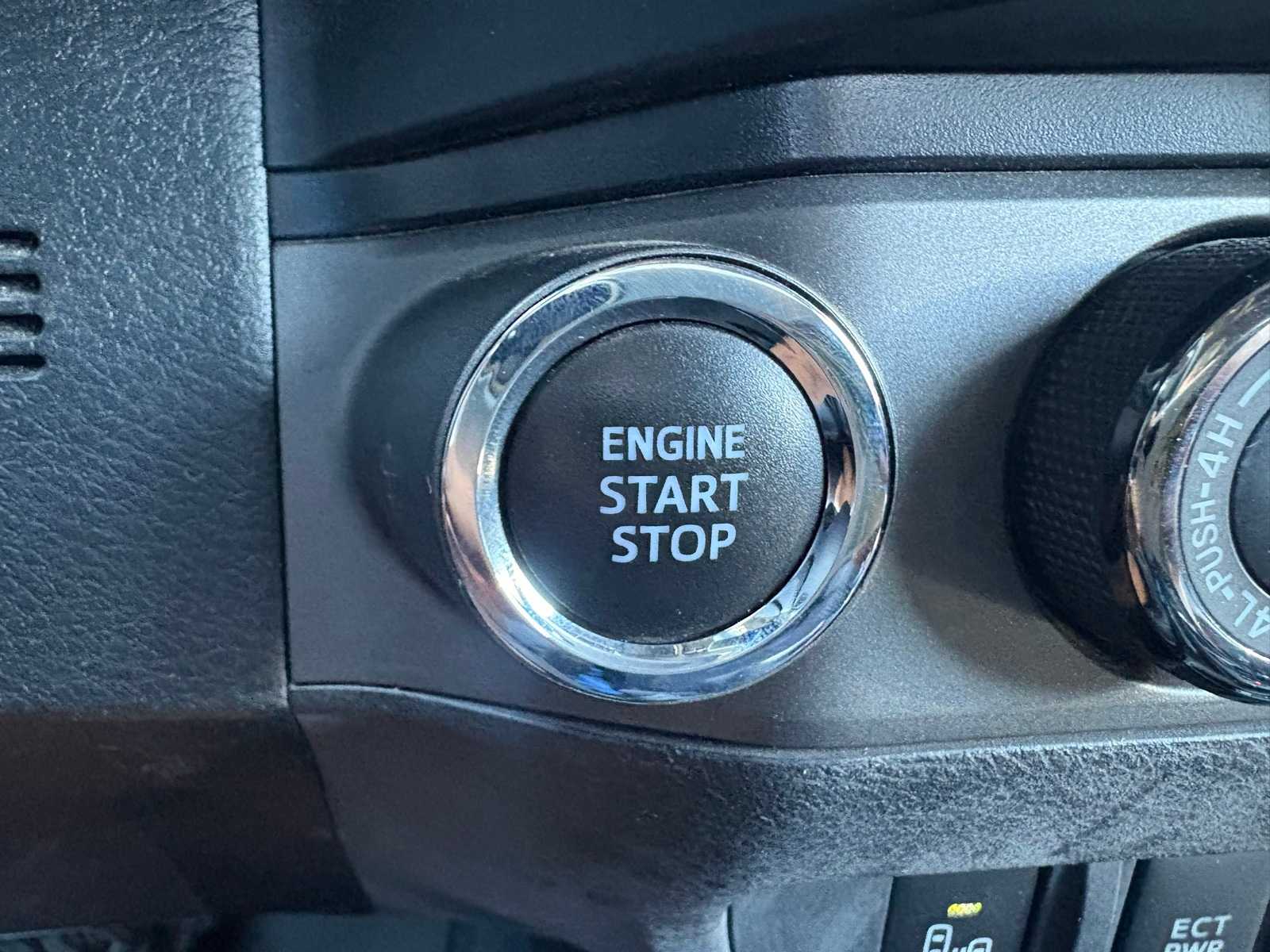 Thumbnail: 2021 Toyota Tacoma - 21