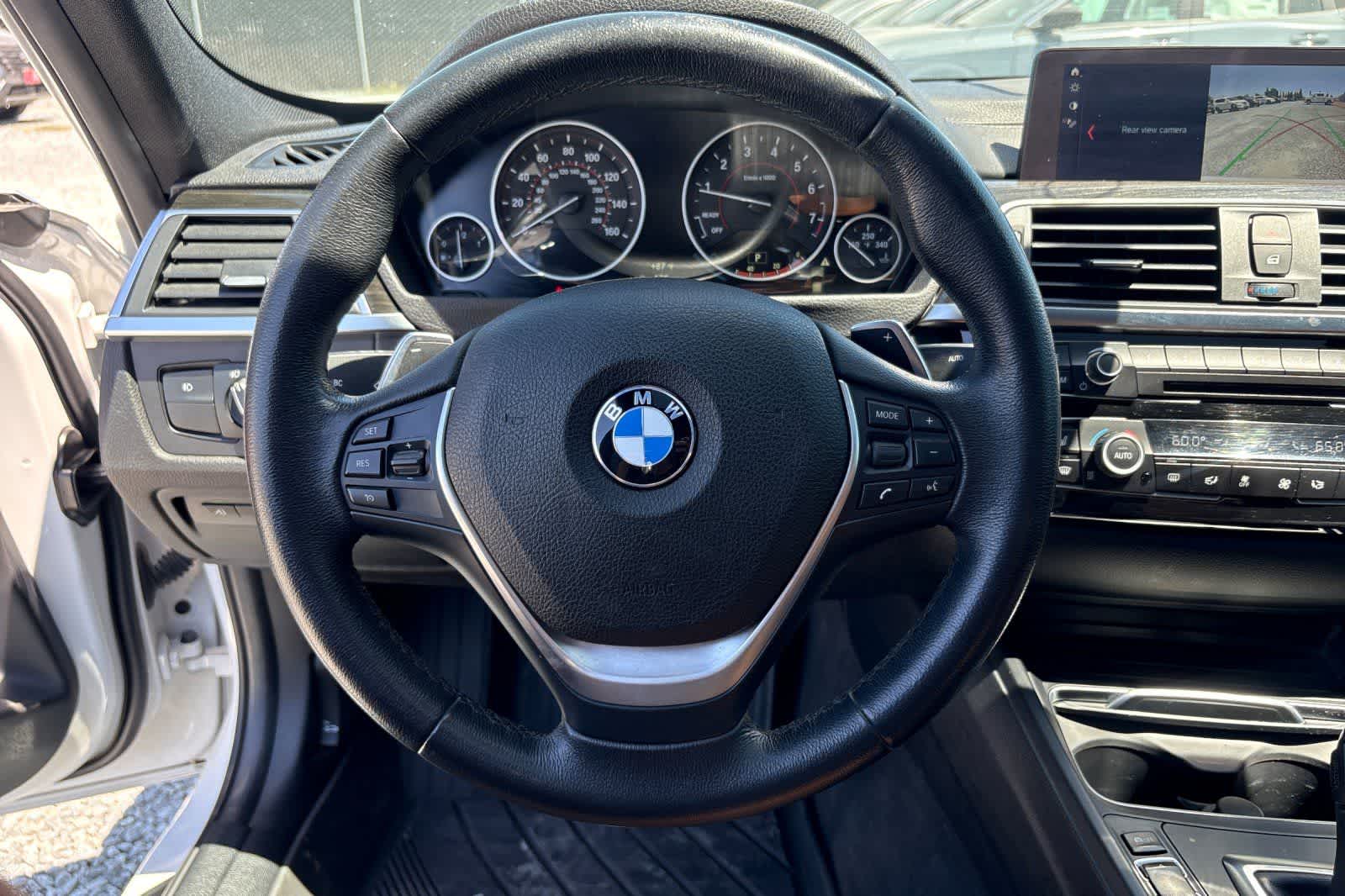 Thumbnail: 2018 BMW 3 Series - 25