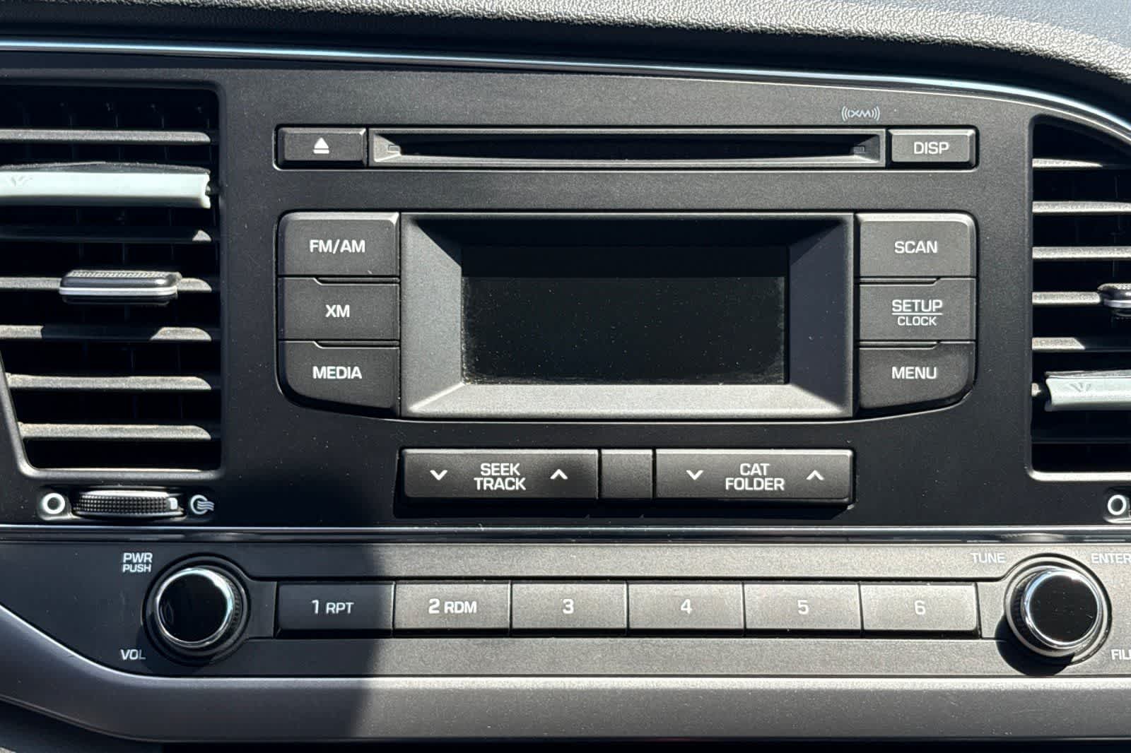 Thumbnail: 2017 Hyundai Elantra - 19