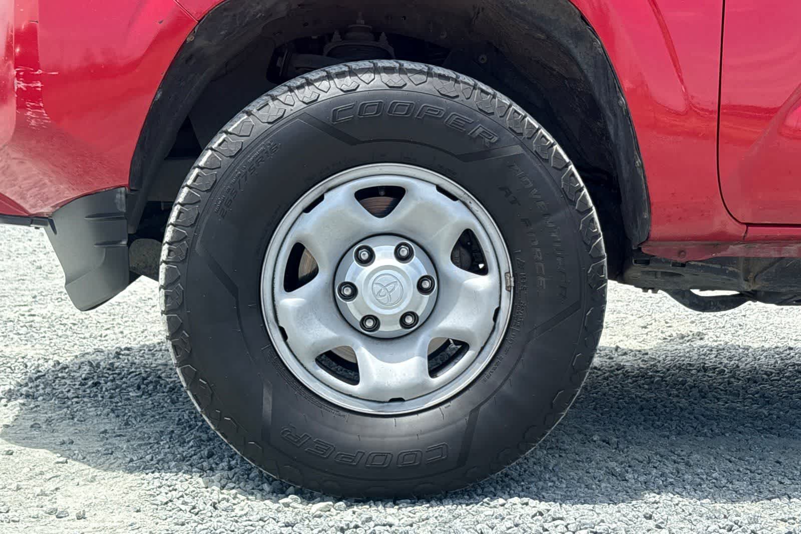 Thumbnail: 2020 Toyota Tacoma - 12
