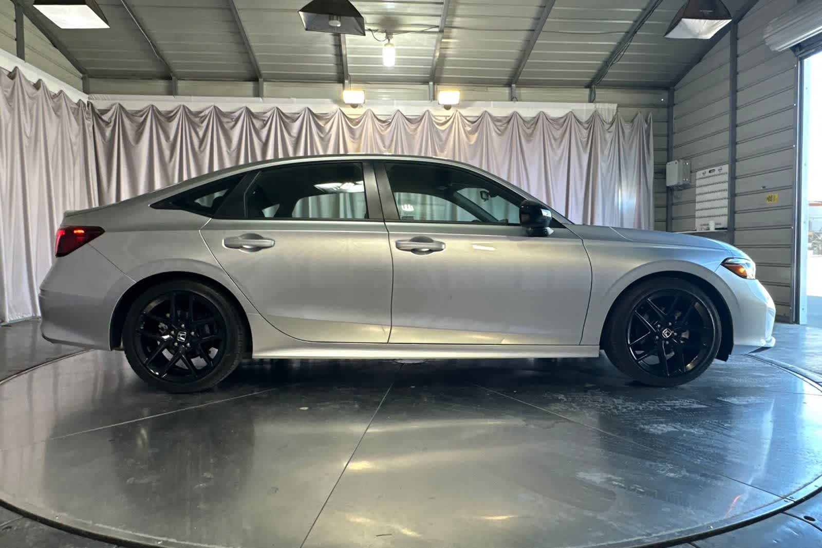 Thumbnail: 2025 Honda Civic - 9