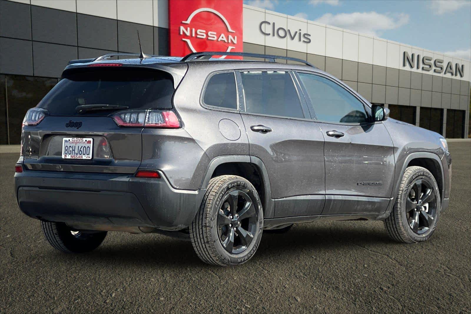 Thumbnail: 2019 Jeep Cherokee - 3