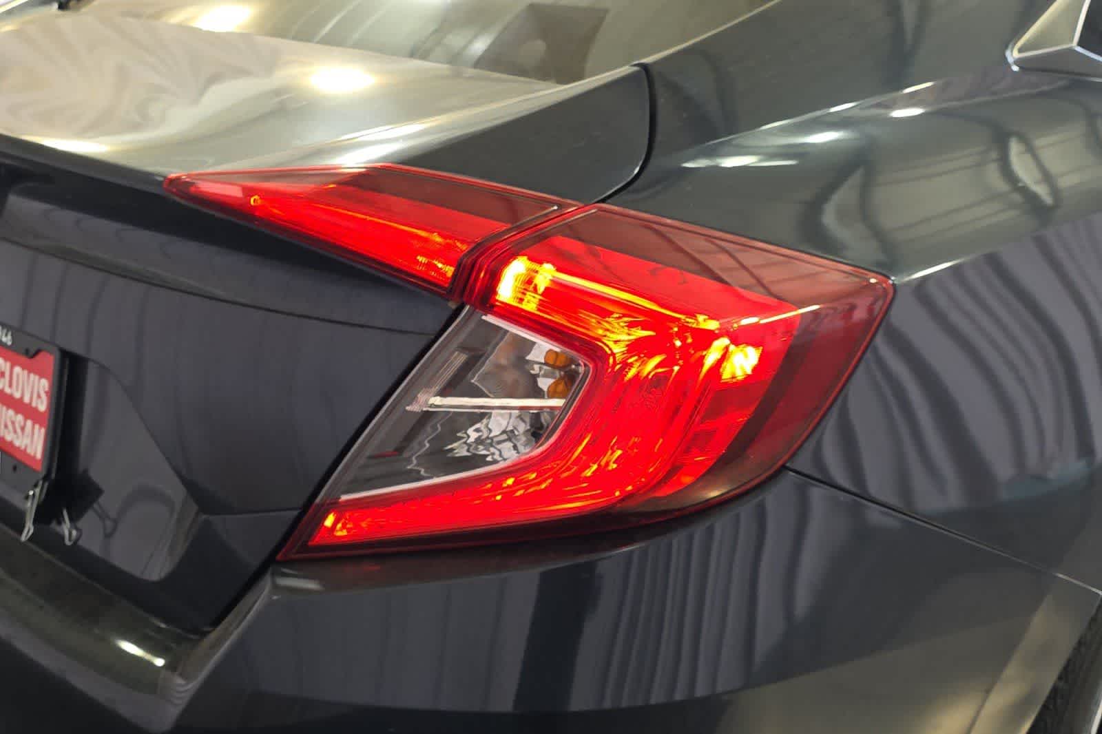Thumbnail: 2018 Honda Civic - 13