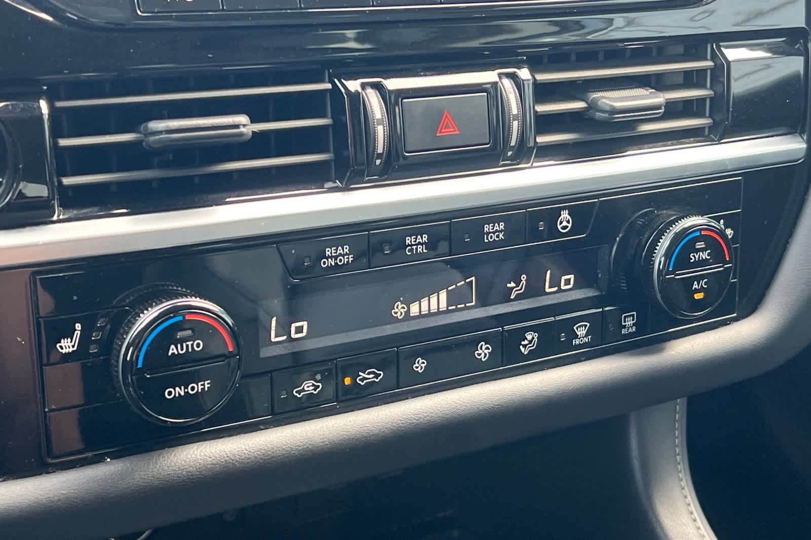 Thumbnail: 2023 Nissan Pathfinder - 23