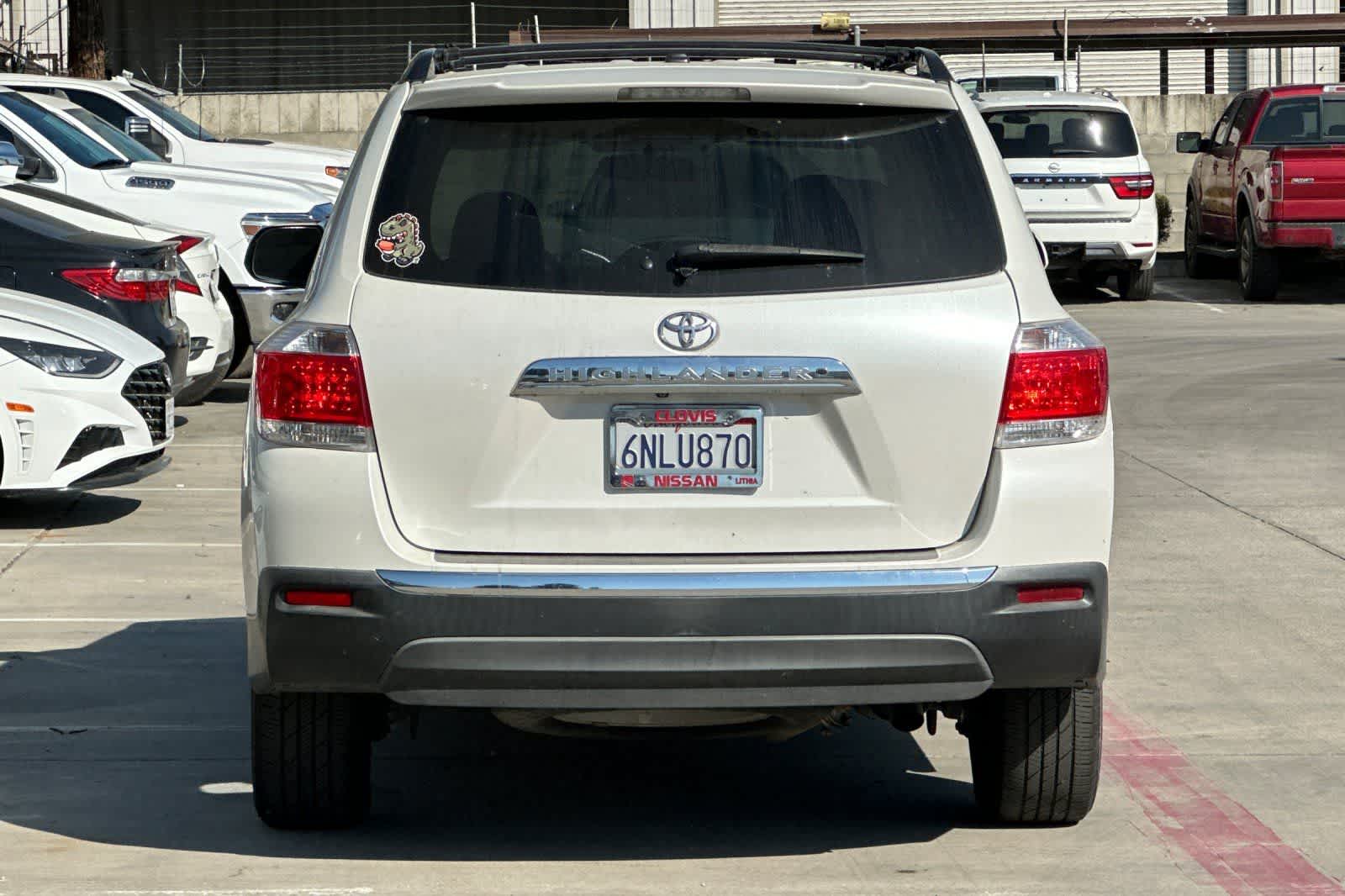 Thumbnail: 2011 Toyota Highlander - 8
