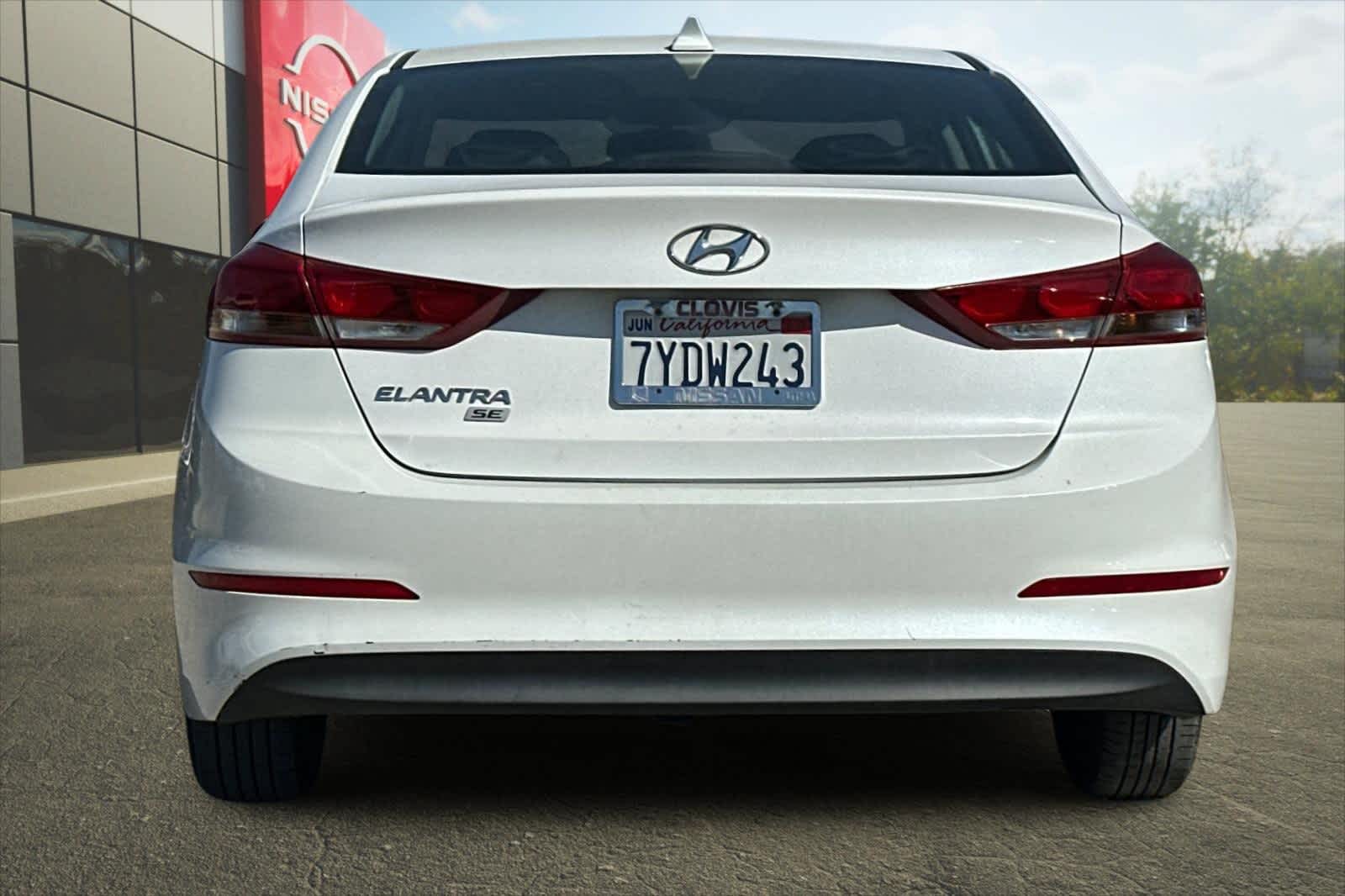 Thumbnail: 2017 Hyundai Elantra - 8