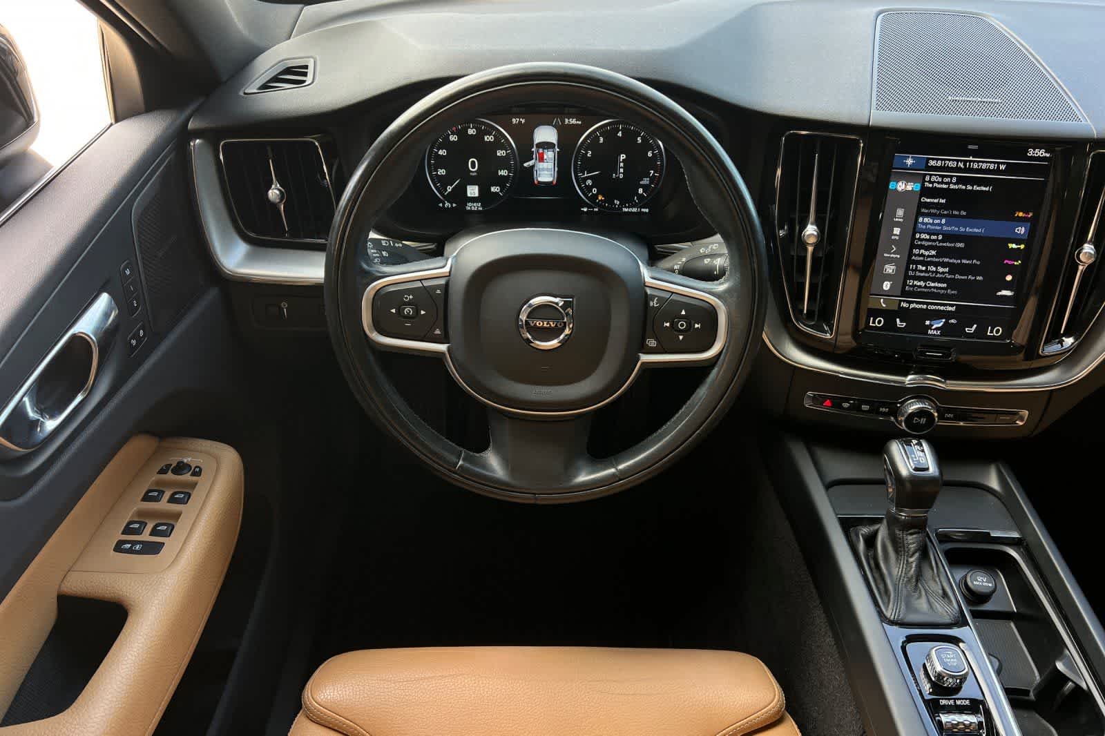 Thumbnail: 2019 Volvo XC60 - 16