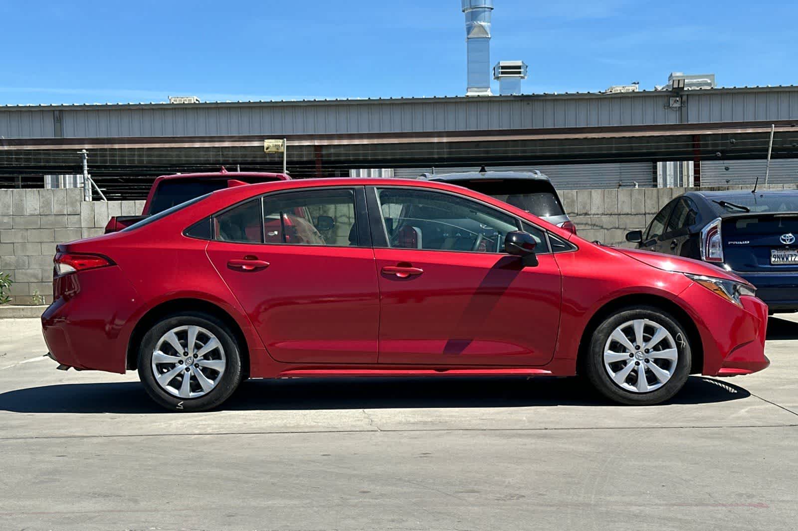 Thumbnail: 2021 Toyota Corolla - 9