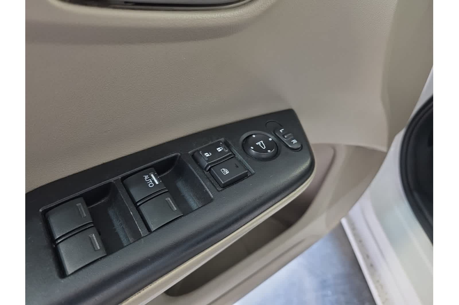 Thumbnail: 2015 Honda Civic - 21