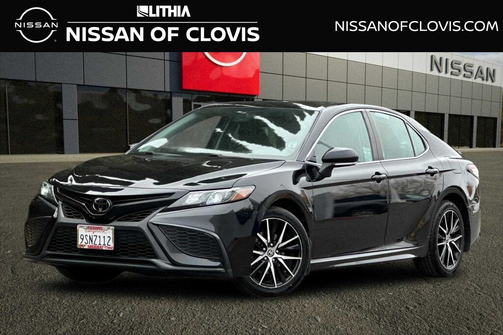 Used 2023 Toyota Camry SE Sedan