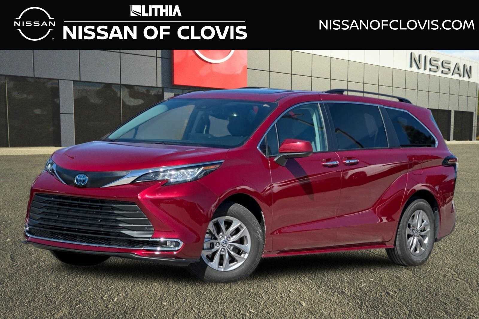 Thumbnail: 2023 Toyota Sienna - 1