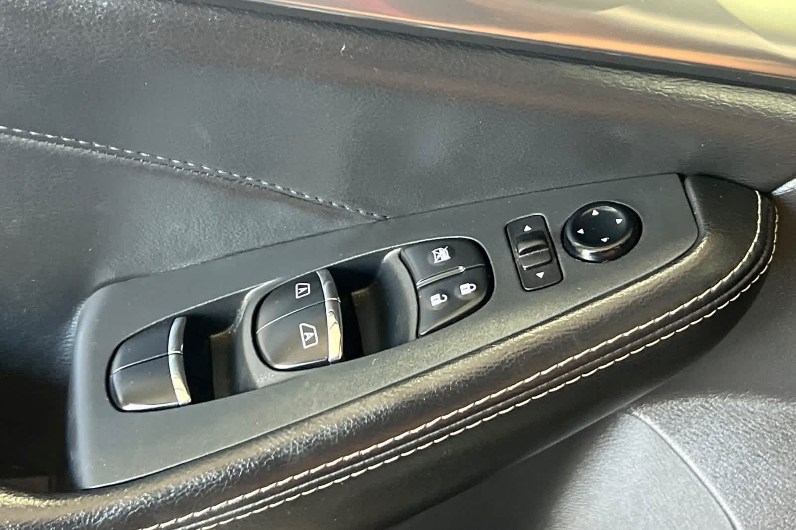 2021 Nissan Maxima SV 4