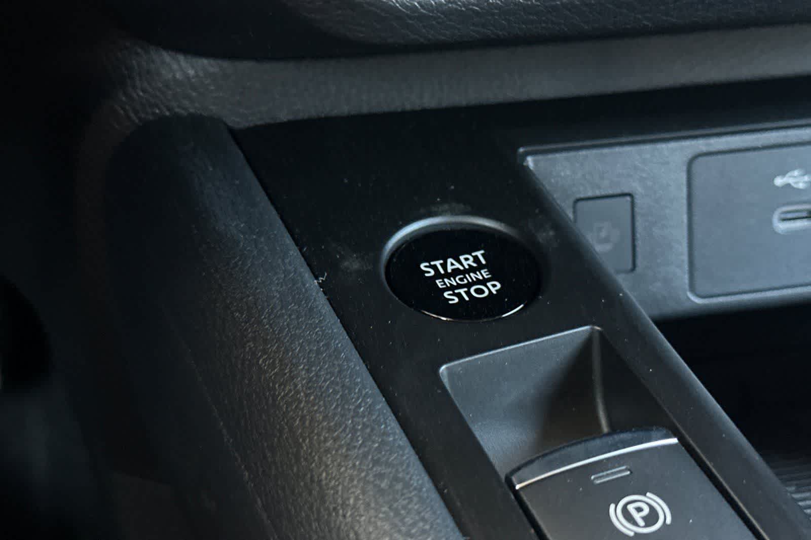 Thumbnail: 2026 Nissan Kicks - 24